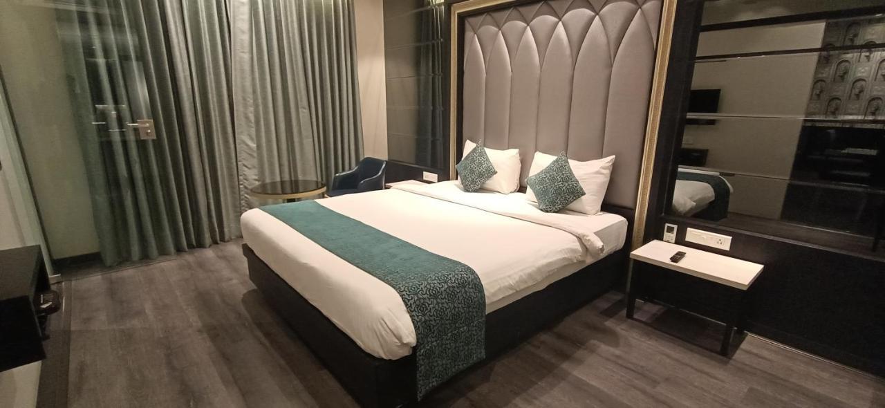 Gopalas Residency Kalyan-Bhivándi Kültér fotó
